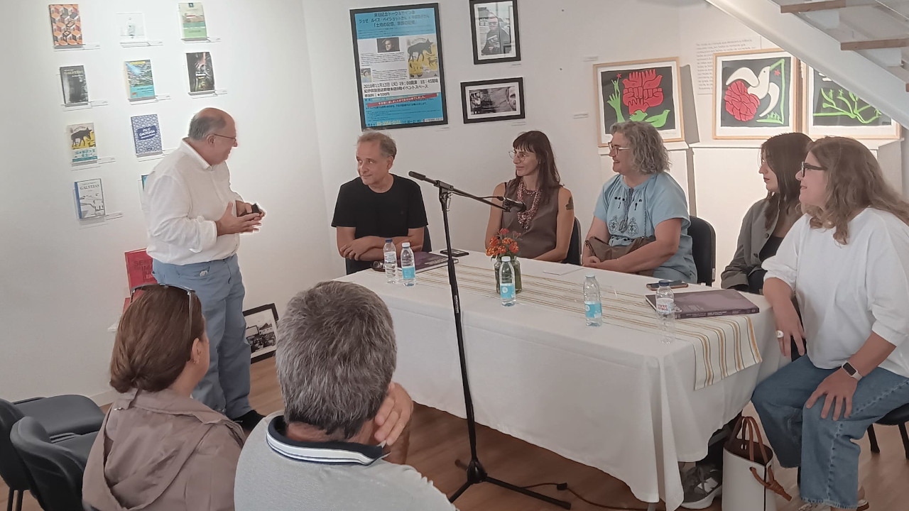 Inauguração da exposição de serigrafia “Romper a Escuridão”