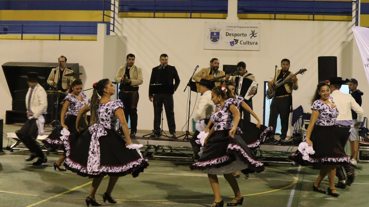 Espetáculo internacional no FestiFolk Galveias 2025